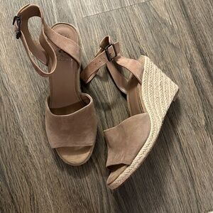 Vince Camuto Wedges